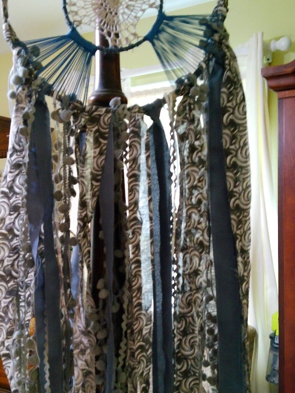 BOHEMIAN RIBBON DREAM CATCHER GOOD CONDITION